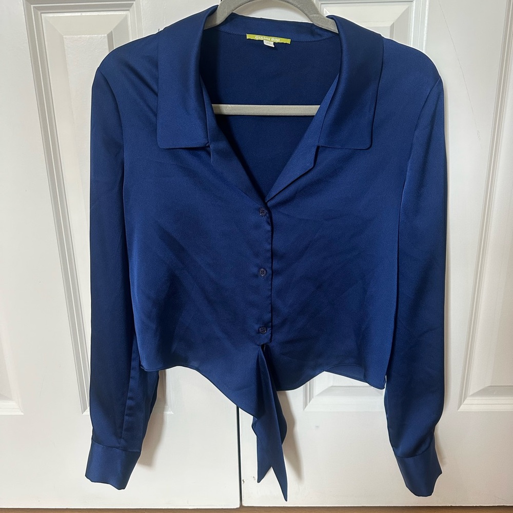 Gianni Bini Navy Button-Up Cropped Blouse